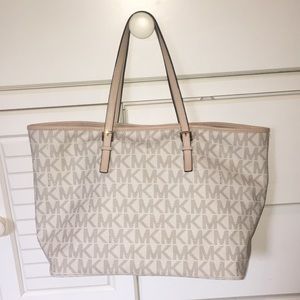 Michael Kors Jet Set Travel Tote